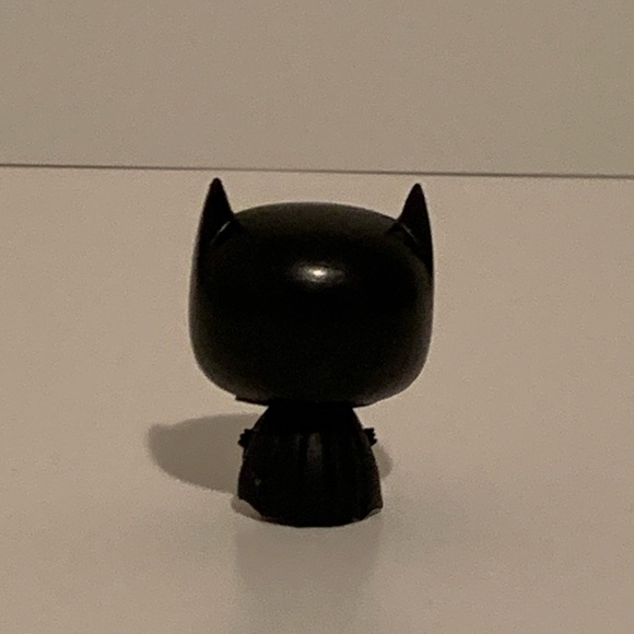 🦇 [4/$25] FUNKO PINT SIZE HEROES BATMAN (EARTH 2) FIGURE COLLECTIBLE 🦇 - Picture 2 of 3